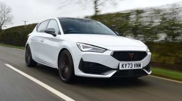 Cupra Leon - front tracking